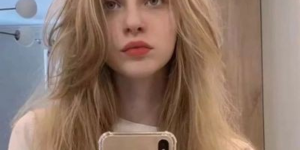 Pirates Jose Osuna doing exercises at 3rd foundation